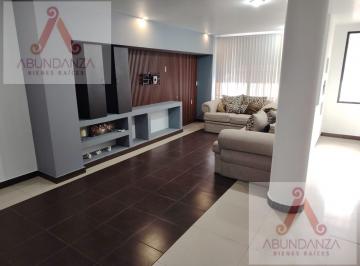 Casa en condominio · 230m² · 3 Recámaras · 2 Estacionamientos · Renta Fuentes de San Jose Toluca