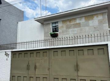 Casa en Venta de 5 habitaciones  · Casa en Venta en La Arbide León Guanajuato