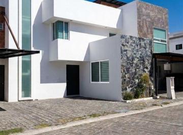 Casa · 189m² · 3 Recámaras · 2 Estacionamientos · Venta de Casa en Frac Britania, La Calera