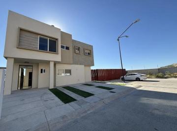 Casa de 3 habitaciones, Tijuana · Casa en Venta con Excedente de Terreno, en Valparaíso, Tijuana