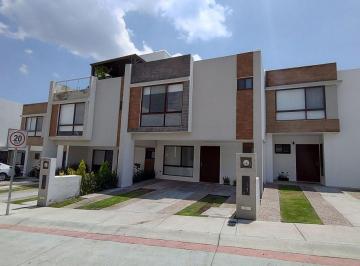 Casa de 3 habitaciones, El Marqués · Zibata - Casa en Renta. Ubicada Muy Cerca de La Anahuac y de Zonas Comerciales