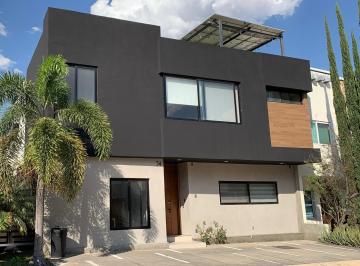 Casa en condominio de 4 habitaciones, Tlajomulco de Zúñiga · Residencia Inteligente 460 m² Provenza | Paneles Solares | Roof Garden