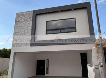 Casa · 261m² · 3 Recámaras · 2 Estacionamientos · Casa en Venta en Santiago