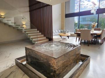 Casa · 800m² · 4 Recámaras · 6 Estacionamientos · Casa en Venta, 4 Recámaras, Doble Altura, Piscina, Laguna, Puerro Cancún