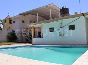 Casa · 326m² · 6 Recámaras · 5 Estacionamientos · Casa de Campo en Venta en Municipio de Cardona, Colima.