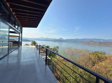 Casa en condominio de 3 habitaciones, Valle de Bravo · Casa con Espectacular Vista Al Lago