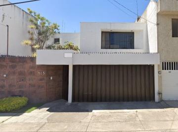 Casa de 3 habitaciones, León · Casa en Venta en Valle de Bravo, Guanajuato.