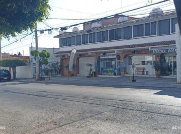 Local comercial · 1248m² · 3 Recámaras · 8 Estacionamientos · Locales en Venta, Sobre Av Principal
