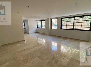 Departamento · 230m² · 3 Recámaras · 2 Estacionamientos · Departamento en Lomas de Chapultepec