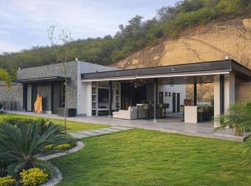 Casa de 6 habitaciones, Santiago · Hermosa Casa / Quinta en Venta en Eel Barreal