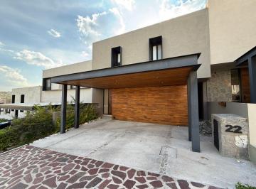 Casa de 3 habitaciones, Querétaro · Casa Roca 22 - en Renta en Altozano