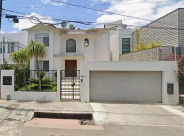 Casa de 3 habitaciones, Tijuana · ¡Preciosa Propiedad Ubicada en Jardines de Chapultepec Tijuana Bc!