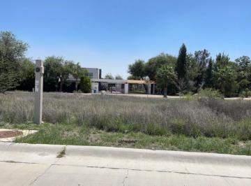 Terreno / Lote · 830m² · Terreno en Venta en Alquerías de Pozos