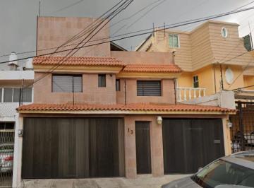 Casa de 4 habitaciones, Naucalpan de Juárez · Casa en Venta José de Escandón 13, Cd. Satélite, 53100 Naucalpan de Juárez, Méx.