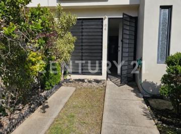 Departamento · 76m² · 3 Recámaras · 1 Estacionamiento · Casa en Venta, Col. Vista Sur Residencial, Tlajomulco, Jal.