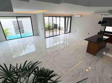 Casa de 4 habitaciones, Benito Juárez · ¡Casa en Venta en Vía Cumbres, Cancún! Vive con Estilo, Seguridad y Confort