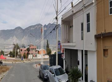 Casa en Venta de 3 habitaciones  · Venta de Casa en Av Haciendas Santa Catarina Nuevo Leon