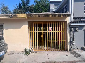 Departamento · 2 Recámaras · 1 Estacionamiento · Casa en Venta Col. Emiliano Zapata