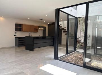 Casa de 3 habitaciones, León · ¡Casa en Venta en Mayorca Residencial, Al Sur de León, Guanajuato! de 196 m² $2,900,000