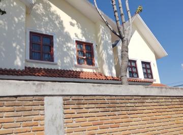 Casa · 345m² · 3 Recámaras · 4 Estacionamientos · Venta de Casa en San José El Llanito en Atarasquillo Lerma