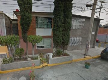 Casa de 2 habitaciones, Nezahualcóyotl · Casa en Venta en Nezahualcoyotl