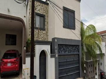 Casa de 4 habitaciones, Monterrey · Venta de Casa en Apolo Cumbres Monterrey Nuevo León