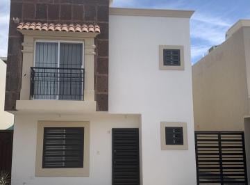 Casa de 4 habitaciones, Hermosillo · Casa con Ampliación en La Cima en Venta