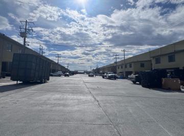 Bodega comercial · 500m² · 3 Estacionamientos · Bodega en Renta en Monterrey