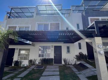 Casa · 138m² · 3 Recámaras · 2 Estacionamientos · Casa en Venta en Parque Castello, Lomas de Angelopolis III, Cascatta Puebla