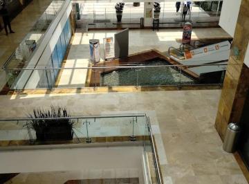 Local comercial · 75m² · Local en Renta en Plaza Victoria