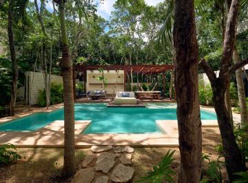 Villa · 411m² · 3 Recámaras · 2 Estacionamientos · Villa 3 Rec La Privada Aldea Zama