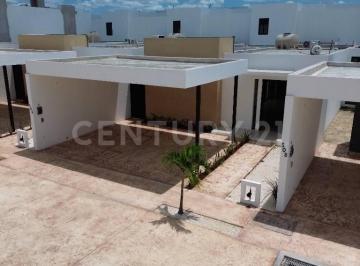 Casa · 140m² · 2 Recámaras · 2 Estacionamientos · Casa en Renta Campocielo, Mérida