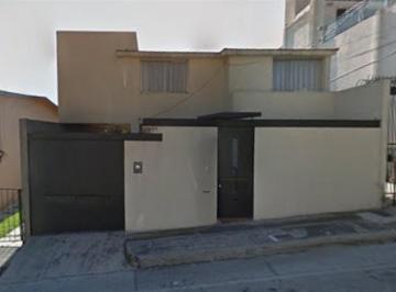 Casa de 5 habitaciones, Naucalpan de Juárez · Casa en Venta en Joaquín García Icazbalceta 32, Cd. Satélite, Naucalpan de Juárez, Méx.