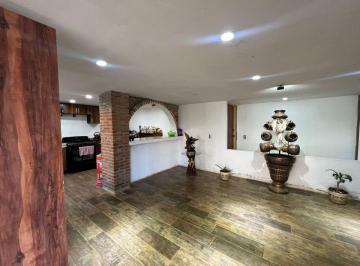 Casa · 270m² · 5 Recámaras · 4 Estacionamientos · Venta de Casa en La Arrastradera, Villa del Carbón