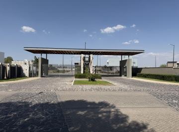 f268675bc598d01fb788bc50a95b4615db6926109a0e7e0807fb26820dec7585 · Terreno en Venta en Hacienda Carlota - Corregidora Qro.