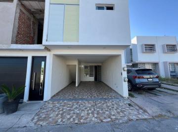 695f854cbcb590d41a0b3e713ac0ec127b3f8bac287dbf8892acfea87f586ce4 · Casa 4 Habitaciones en Zona Dorada Sector Norte Culiacán