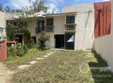 Casa · 3 Recámaras · 3 Estacionamientos · Casa en Venta en Balcones del Mar, Coatzacoalcos, Ver.