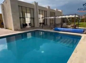 Casa de 2 habitaciones, León · Casa en Venta en León Guanajuato