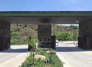 Terreno / Lote · 334m² · Terreno Plano