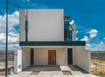 Casa · 133m² · 3 Recámaras · 2 Estacionamientos · Casa en Venta en Cuautlancingo Puebla, 3 Recamaras y Doble Altura