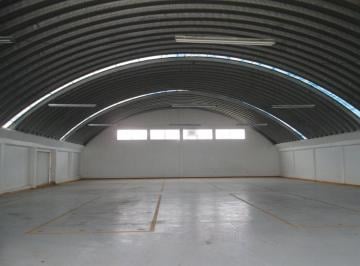 Bodega comercial · 2600m² · 1 Estacionamiento · Bodega en Renta en Zinacantepec