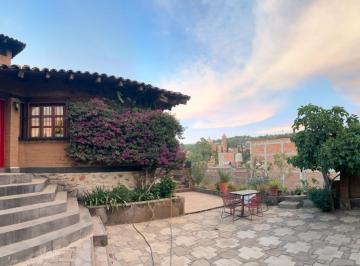 Casa de 3 habitaciones, Tapalpa · En Tapalpa Pueblo Acogedora Casa en Venta $5.3 Mdp