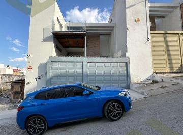 Casa · 170m² · 3 Recámaras · 2 Estacionamientos · Casa en Lomas del Tecnologico