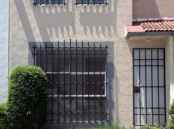 Casa de 3 habitaciones, Toluca · Casa en Venta en Hacienda del Valle 2, San Mateo Otzacatipan