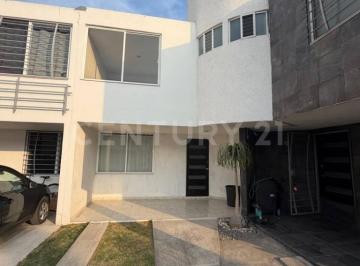 Casa · 81m² · 3 Recámaras · 2 Estacionamientos · Venta de Casa en Puebla, Santa Rosa Residencial - Cuautlancingo