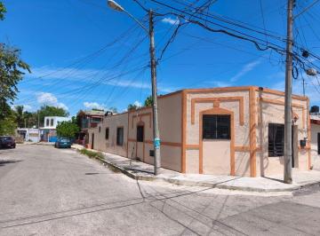Casa · 131m² · 3 Recámaras · Comoda Casa en Venta Sola Planta con Alberca Merida Centro (Avc - 2806)