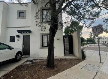 Casa de 3 habitaciones, El Marqués · Casa Amueblado en Renta Tres Recamaras a 15 Minutos del Centro en Provenza, el Marques Qro