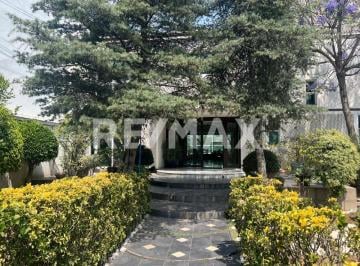 Casa · 646m² · 4 Recámaras · 6 Estacionamientos · Casa en Venta en Lomas de Tecamachalco - (4)