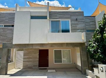 Casa en condominio de 3 habitaciones, El Marqués · Venta Casa Amplia Roof Garden Zibata Privada Alberca Seguridad Cerca Universidad Plazas