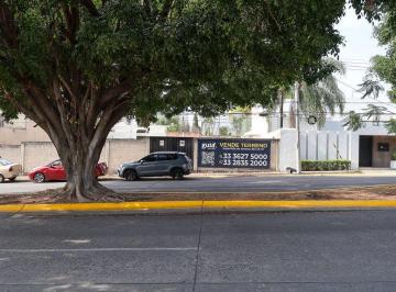 Terreno / Lote · 351m² · Oportunidad de Terreno
